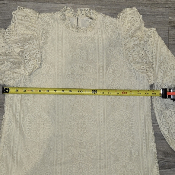 Entro Cream Flutter Sleeve Ruffled Blouse - Picture 5 of 7